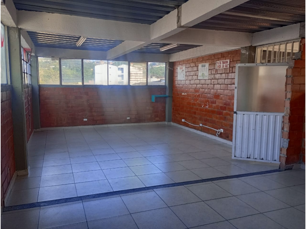 ARRIENDO LOCAL EN CENTRO DE VILLAMARÍA | ARRIENDOS VILLAMARÍA - 2
