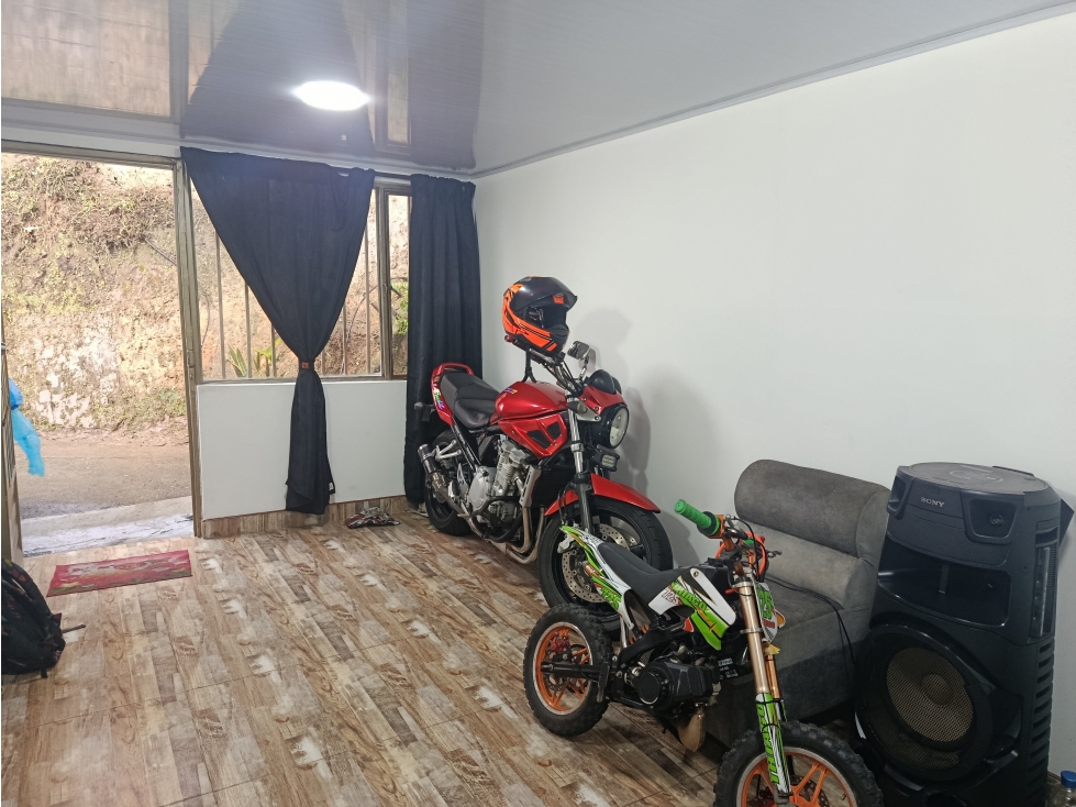VENTA CASA CON RENTA LA LINDA MANIZALES | 4 ALCOBAS