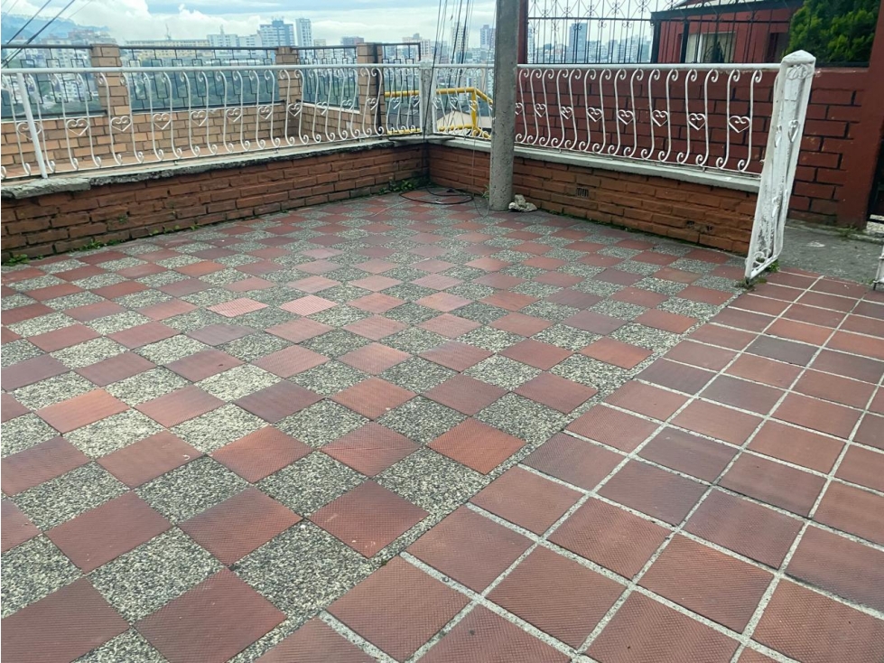 ARRIENDO CASA EN LA CAROLA MANIZALES