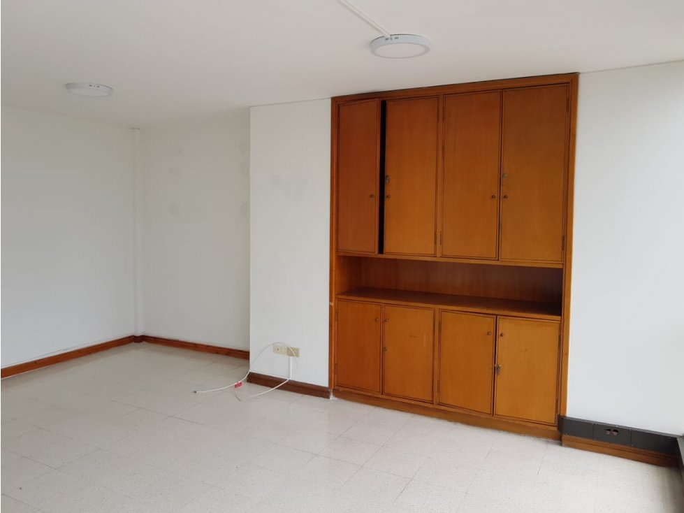 Se Alquila Oficina Av Alberto Mendoza Manizales - 1