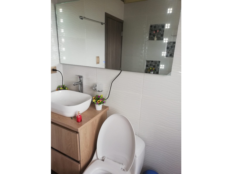 VENTA DE CASA CON RENTA EN URAPANES, VILLAMARIA | CASA EN VENTA — foto 4