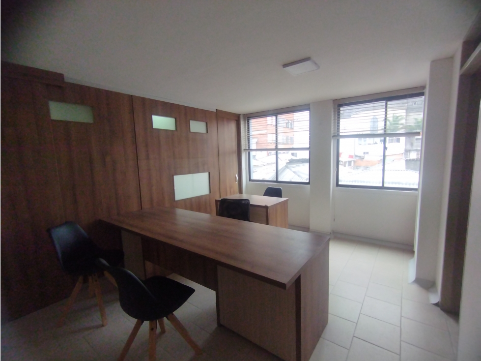 VENTA OFICINA CENTRO MANIZALES| AMPLIA