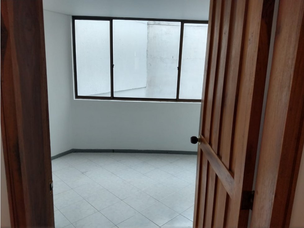 VENTA LOCAL EN AVENIDA PARALELA | LOCALES EN VENTA — foto 6