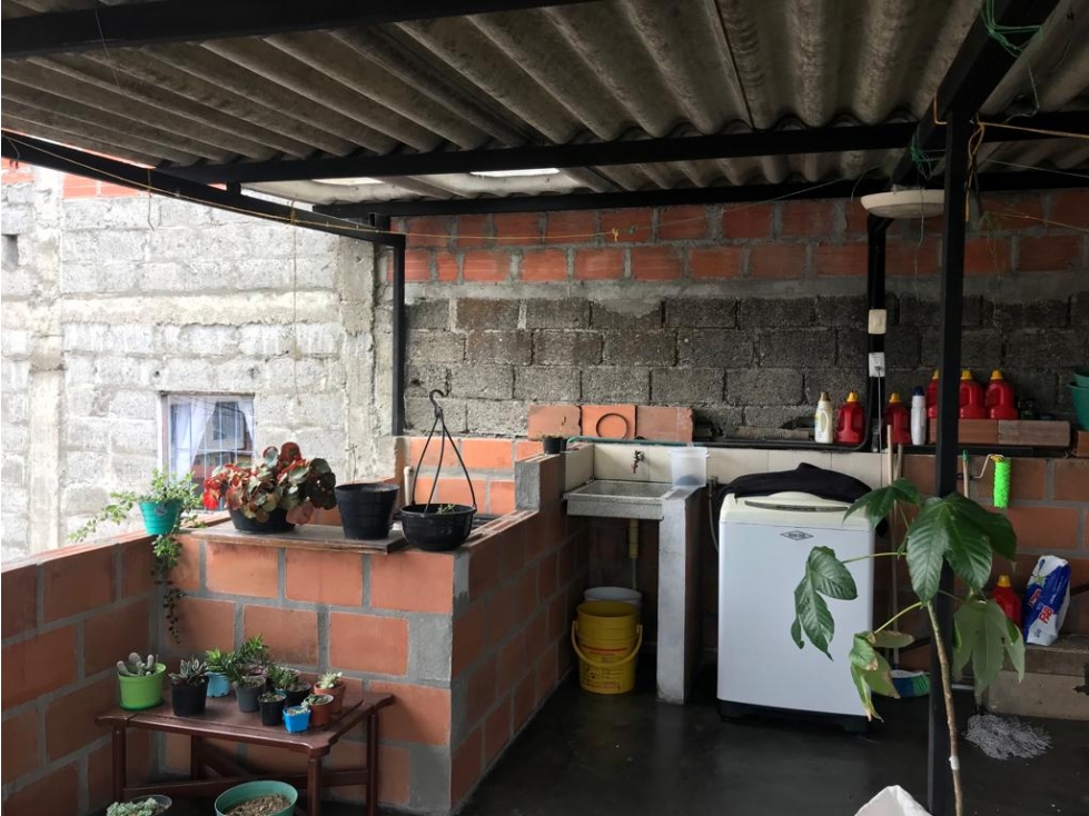 VENTA CASA EN BOSQUES DEL NORTE MANIZALES | CASA DE 4 HABITACIONES — foto 4