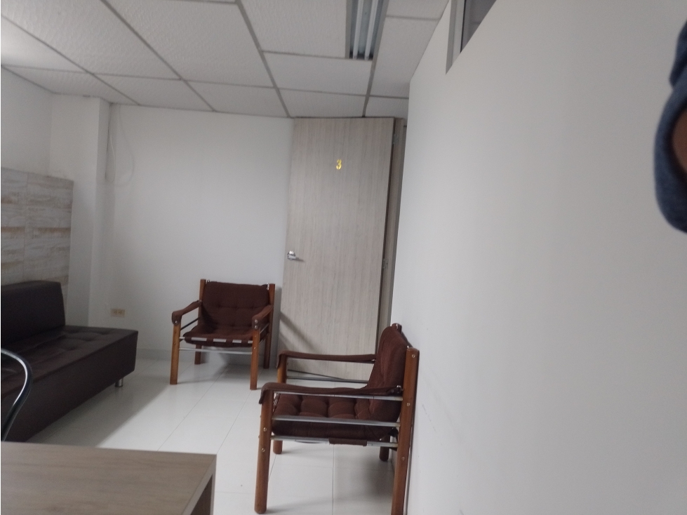 ARRIENDO OFICINA AMOBLADA BELÉN MANIZALES | ARRIENDOS MANIZALES — foto 6