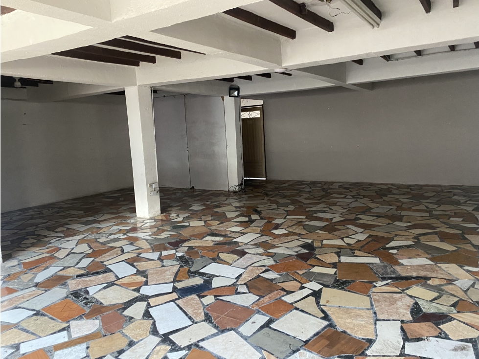 ARRIENDO CASA COMERCIAL VILLAMARIA | 10 SALONES - 7 BAÑOS - 2