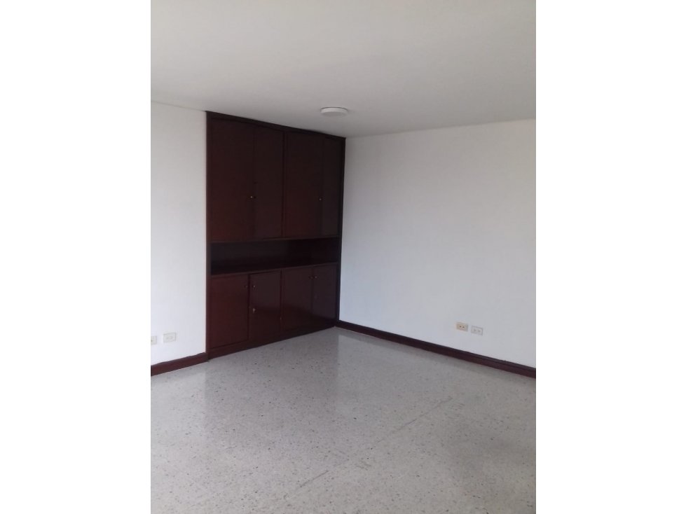 ARRIENDO OFICINA POR EL BATALLÓN MANIZALES | ARRIENDOS MANIZALES — foto 3