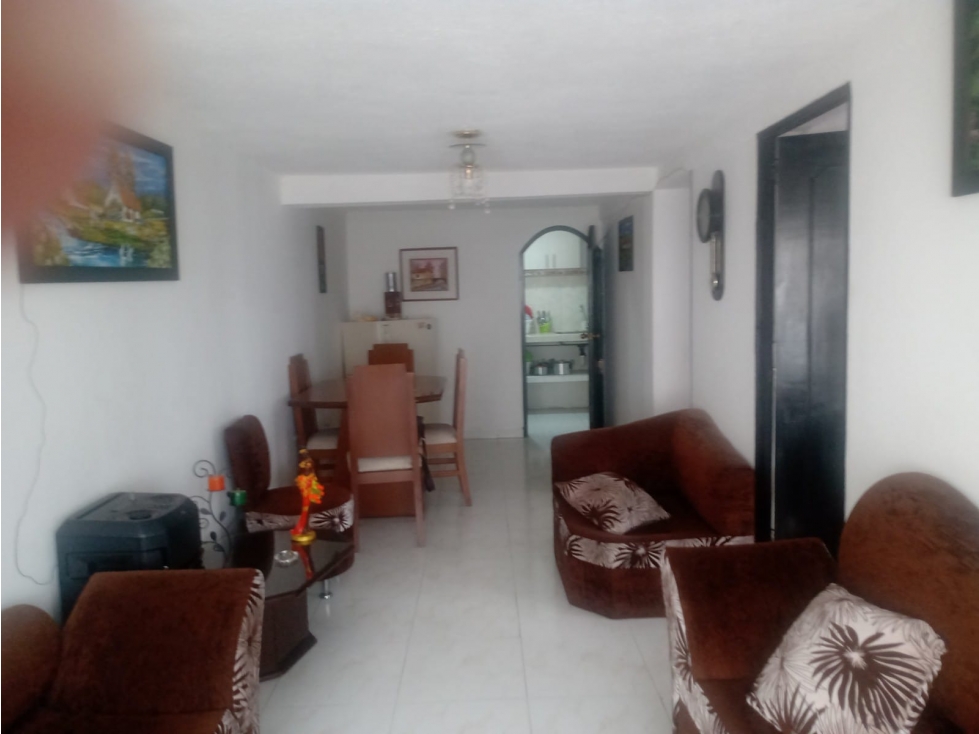 VENTA DE CASA CON RENTA EN URAPANES, VILLAMARIA | CASA EN VENTA