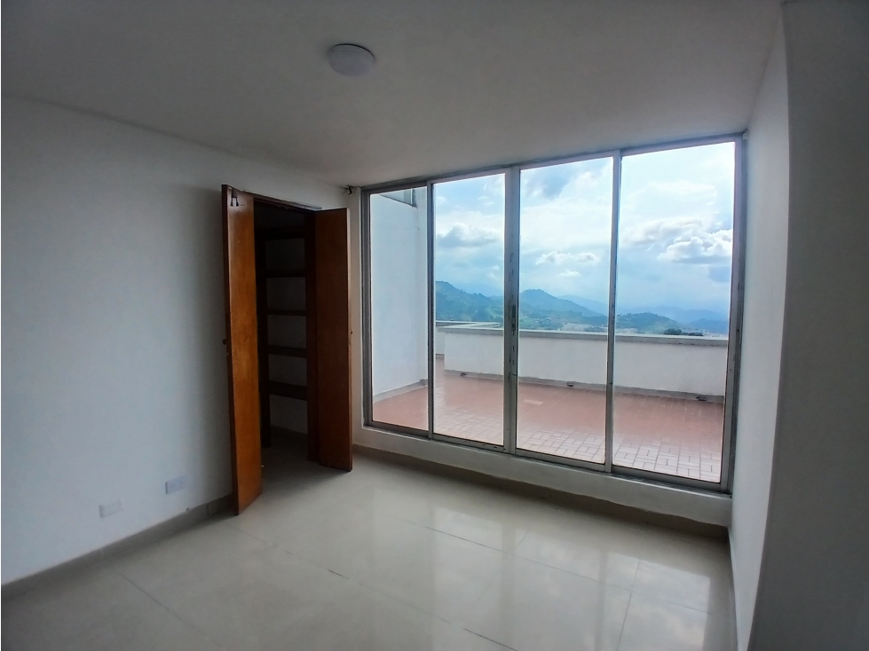APARTAMENTO AMPLIO EN MANIZALES 212 M² CON BALCÓN Y VISTA A NEVADOS — foto 6
