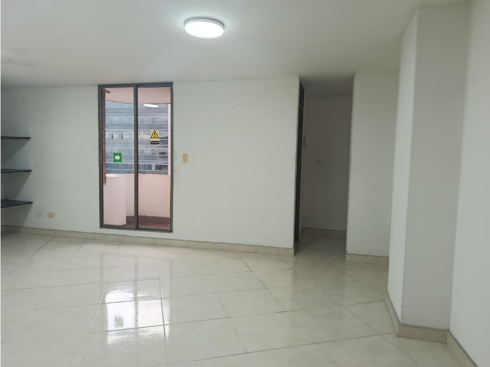 ARRIENDO OFICINA CENTRO MANIZALES | ASCENSOR Y BALCON — foto 6
