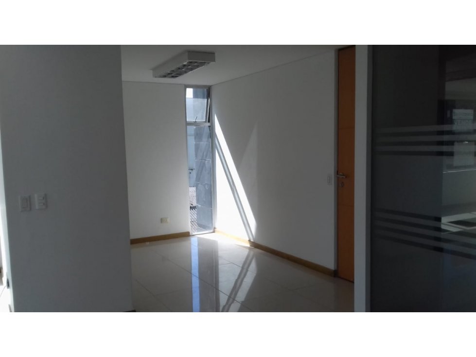 ARRIENDO OFICINA EN PALOGRANDE MANIZALES | ARRIENDOS MANIZALES — foto 6