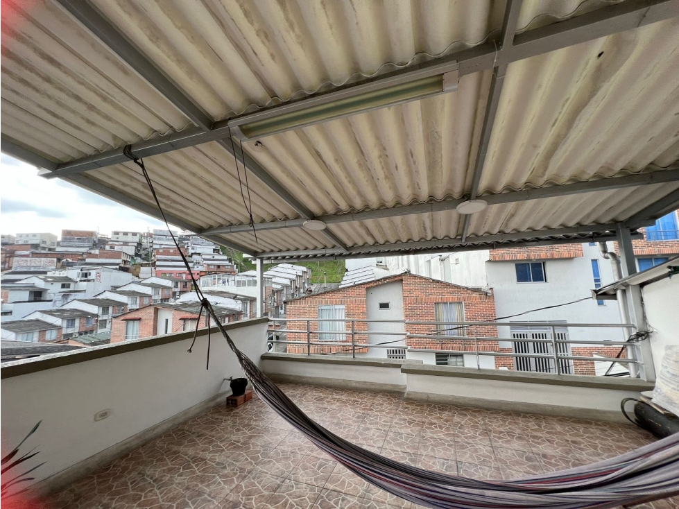 VENTA CASA EN ALTOS DE GRANADA MANIZALES | CASA DE 3 NIVELES
