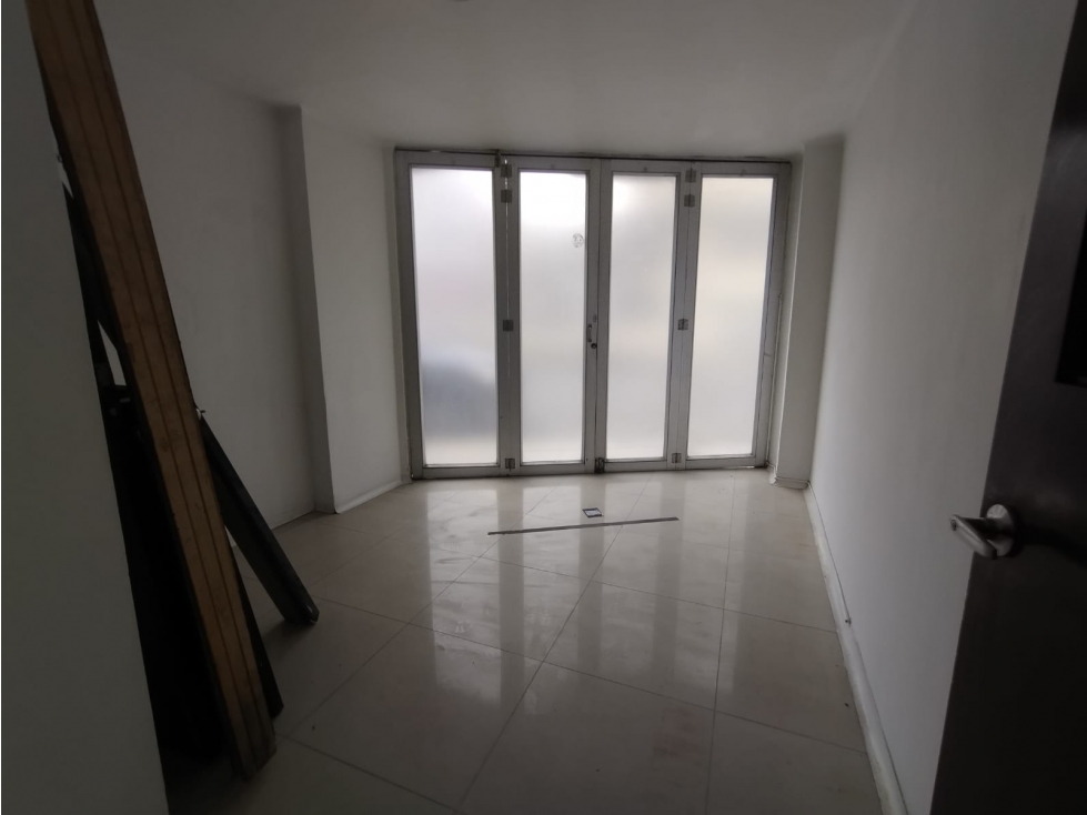 ARRIENDO LOCAL ALTA SUIZA MANIZALES 125 m² | ARRIENDOS MANIZALES — foto 3