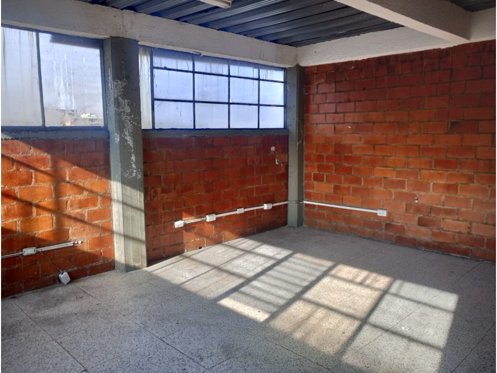 ARRIENDO LOCAL EN CENTRO DE VILLAMARÍA | ARRIENDOS VILLAMARÍA - 6