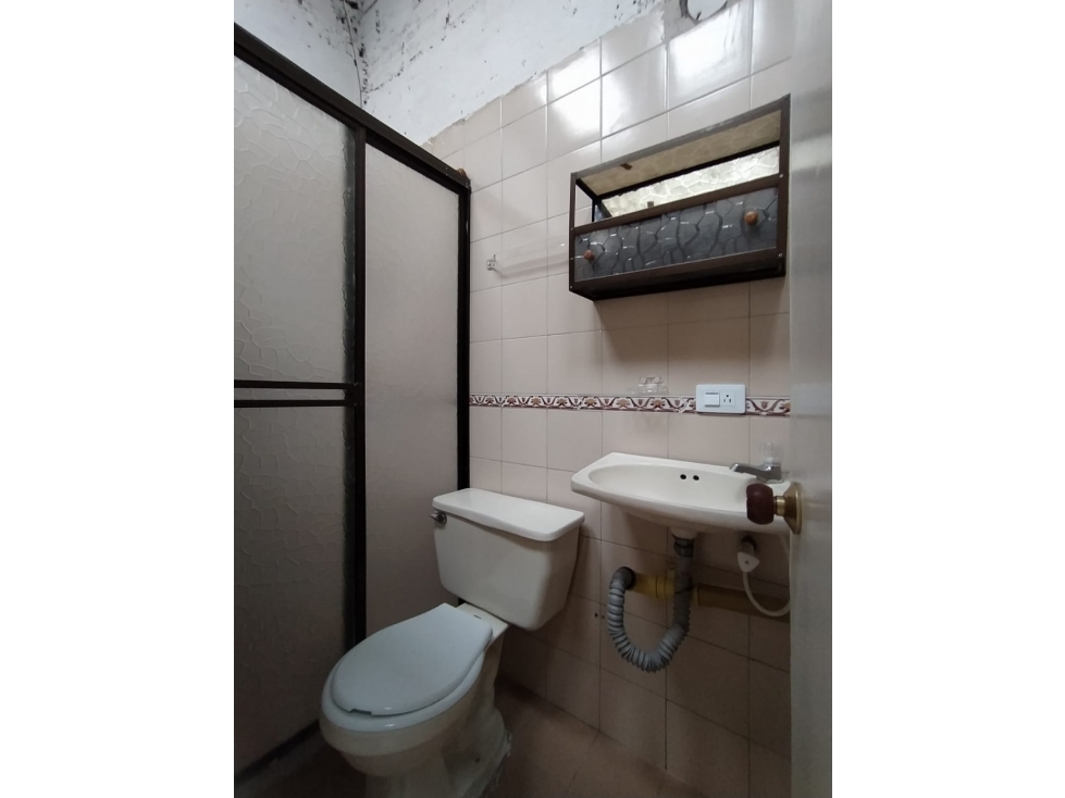 VENTA CASA CON RENTA LAS COLINAS MANIZALES | 8 ALCOBAS-3PISOS — foto 3