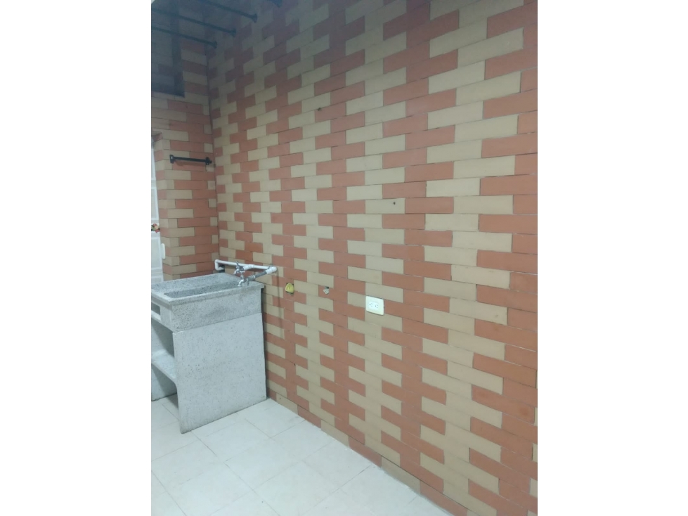 VENTA CASA EN ARANJUEZ, MANIZALES | CASA DE 8 HABITACIONES — foto 5
