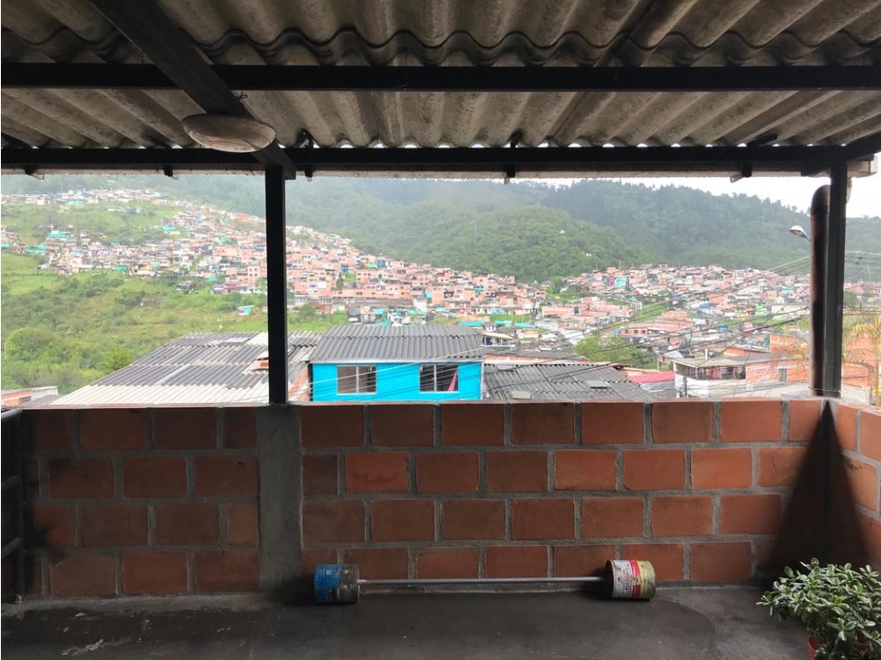 VENTA CASA EN BOSQUES DEL NORTE MANIZALES | CASA DE 4 HABITACIONES — foto 5