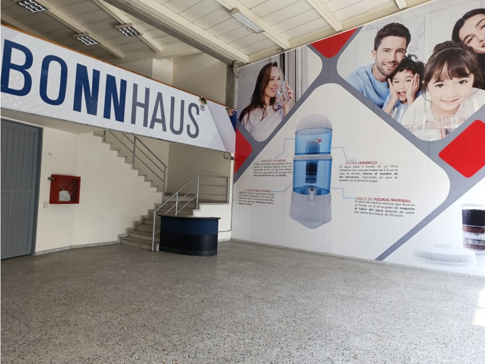 Se rentan locales en mall comercial Av Simón Bolivar, Dosquebradas - 6