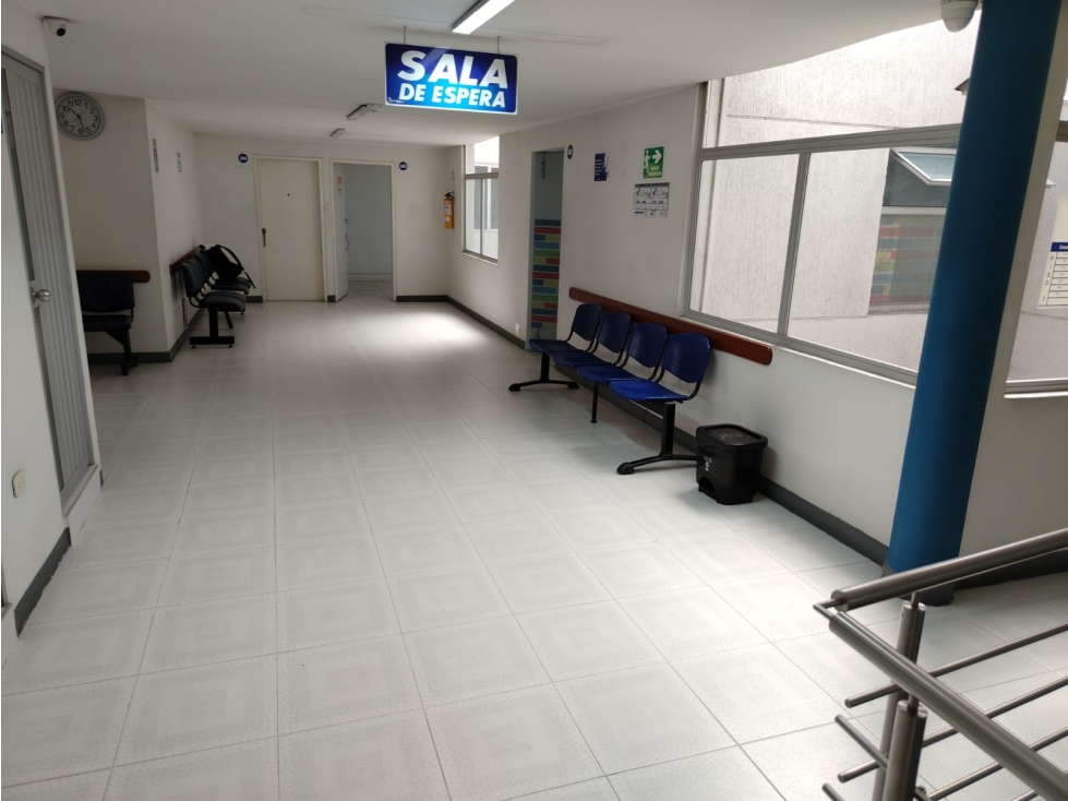Se vende Consultorio/ Oficina en el Centro de Pereira - 1
