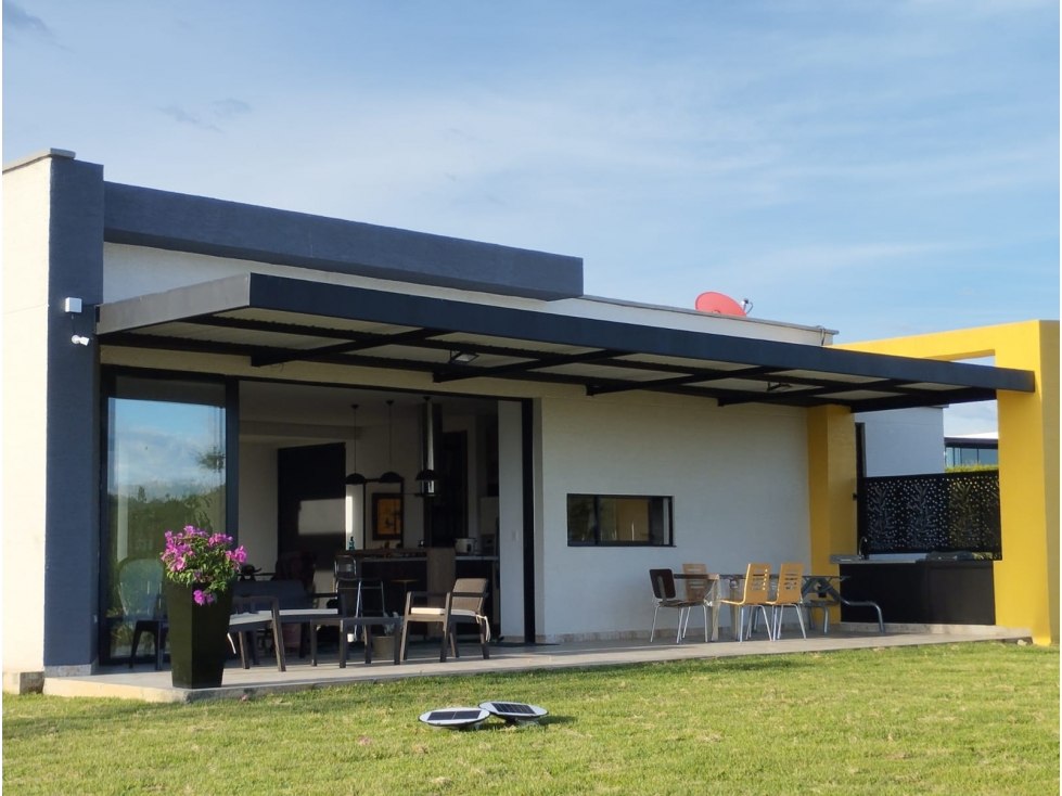 Se vende Casa Campestre en Cerritos - Pereira