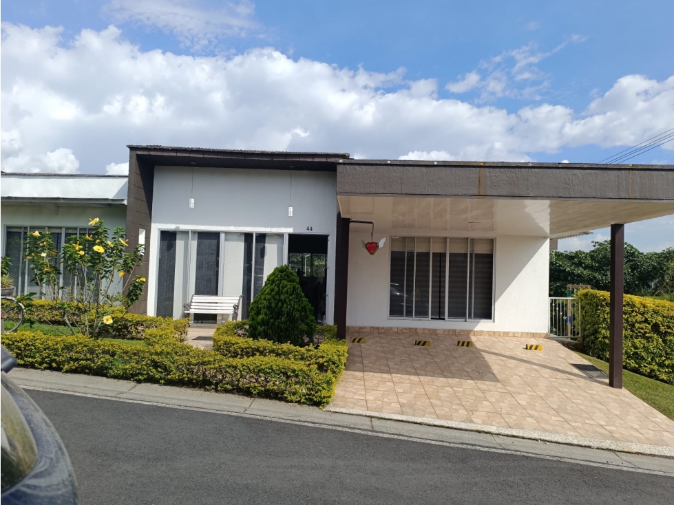 Se Vende Casa Campestre en Condominio, Santa Rosa de Cabal - 1