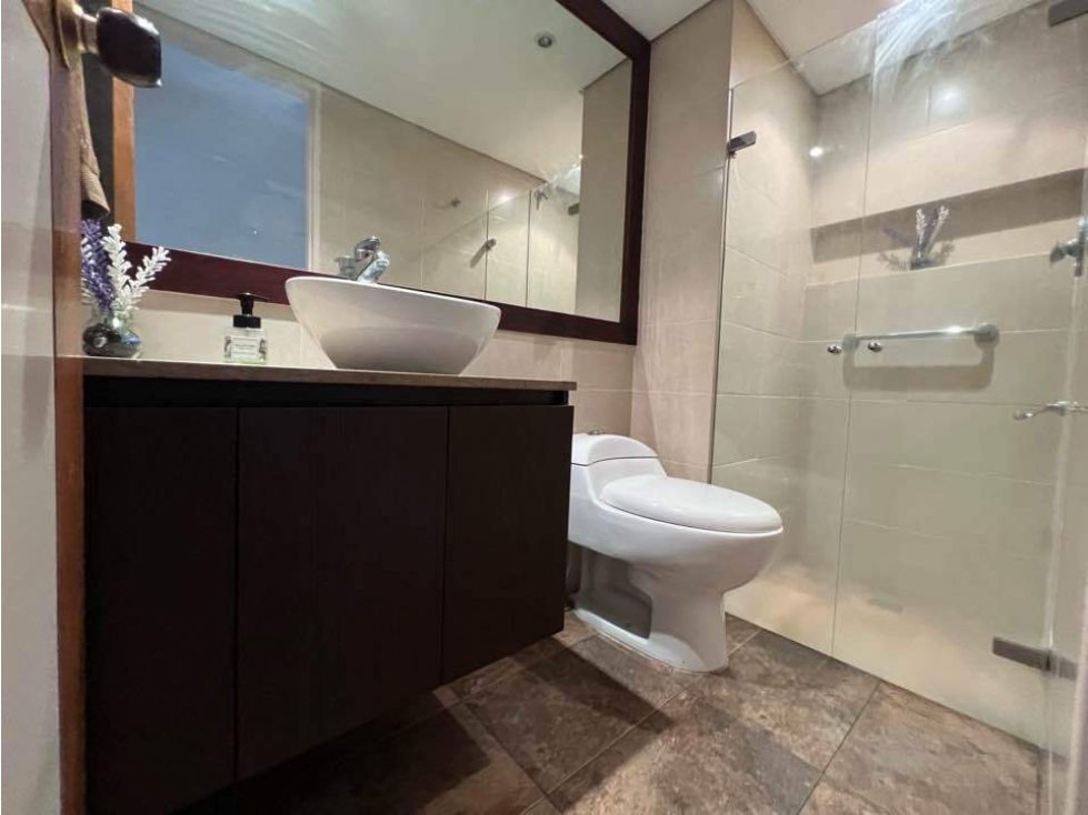 RHBR-12142 APARTAMENTO PISO 6 (Medellin, Laureles) — foto 2