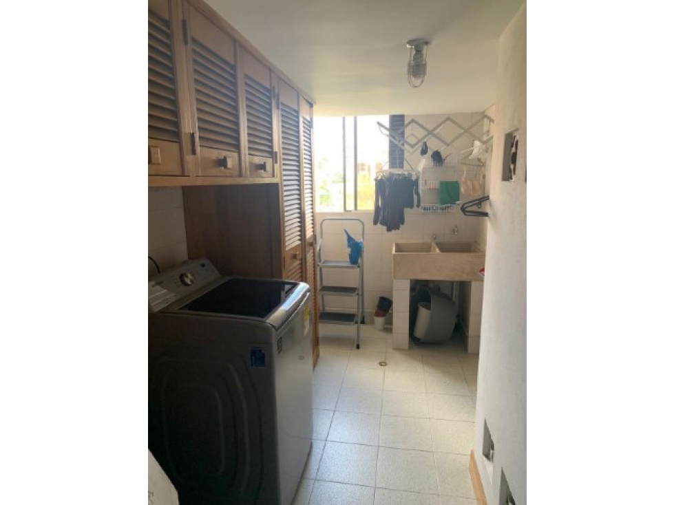 RHBR-12387 (APTO remodelado) piso 5 (Poblado, san lucas) — foto 4