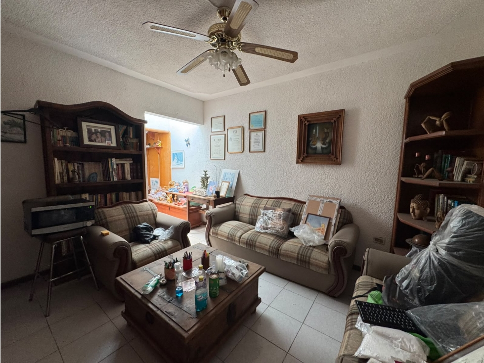Casa EN VENTA 4 REC. Trojes de Alonso AGUASCALIENTES