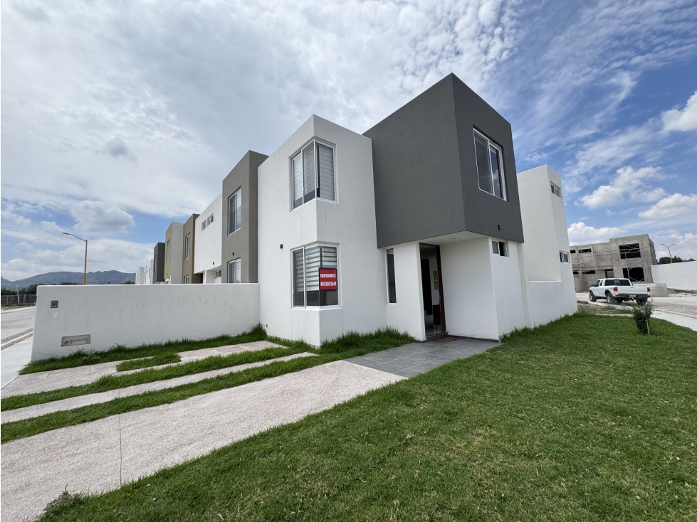 CASA DE 3 HABITACIONES ESQUINA MODELO 14