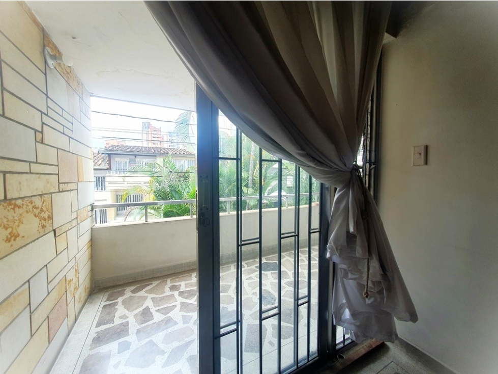 VENDO CASA EN LAURELES NOGAL - 3