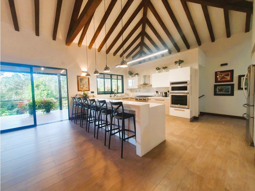 VENTA DE CASA INDEPENDIENTE EN LLANOGRANDE