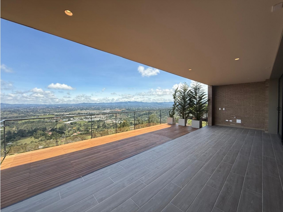 Casa en Rionegro con vista panorámica y paneles solares - 6