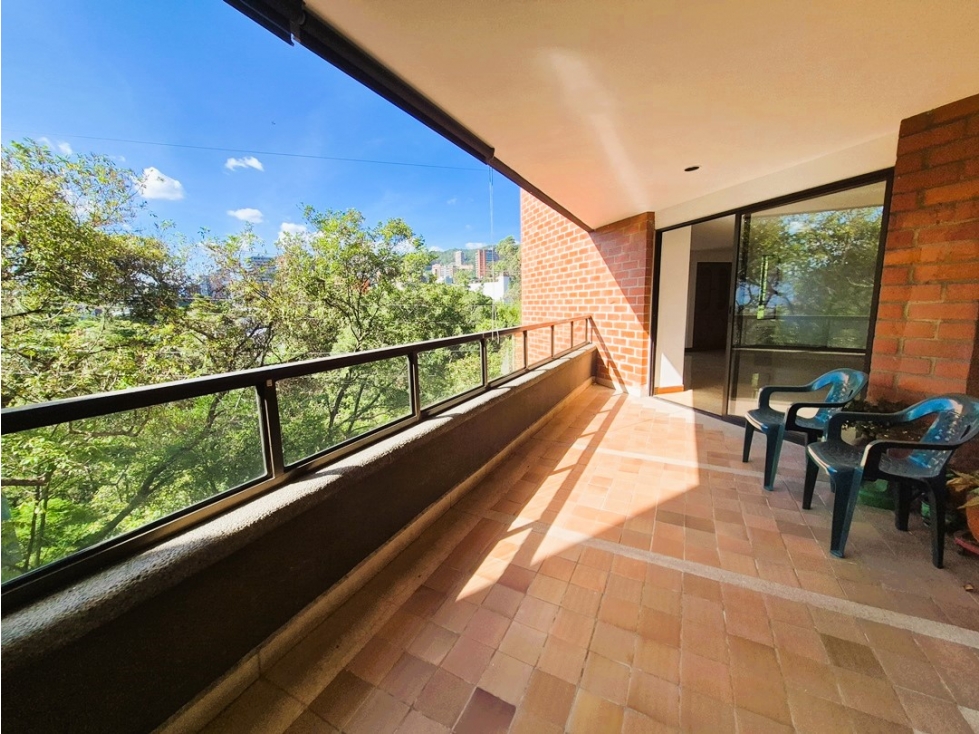 VENDO AMPLIO APARTAMENTO EN SECTOR PROVENZA - EL POBLADO — foto 5