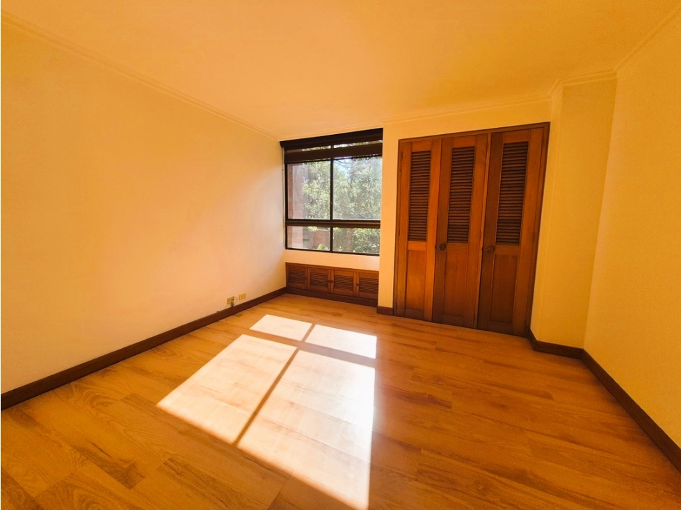 VENDO AMPLIO APARTAMENTO EN SECTOR PROVENZA - EL POBLADO — foto 6