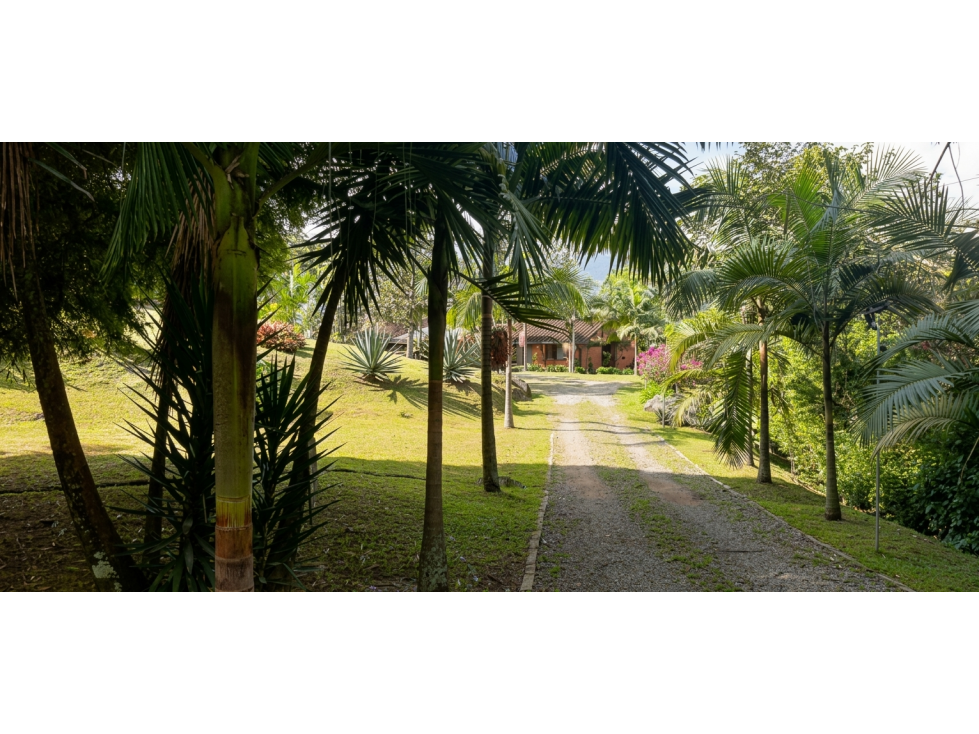 VENTA CASAS CAMPESTRE AMPLIO TERRENO CON MULTIPLES POSIBILIDADES