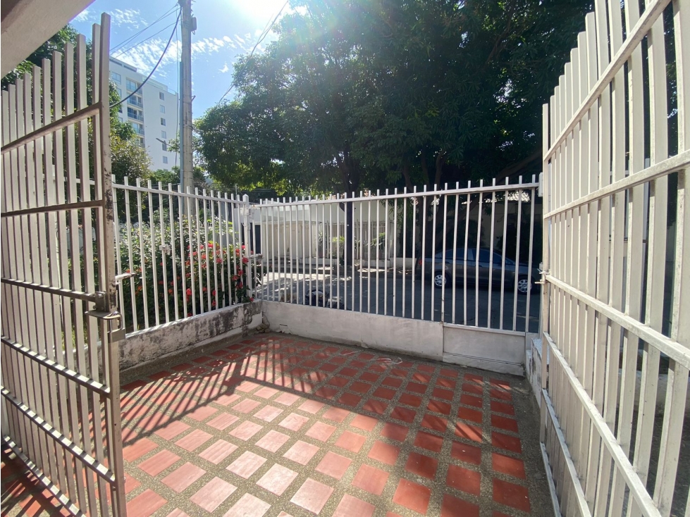 SE VENDE AMPLIA CASA EN EL BARRIO EL JARDIN, SANTA MARTA — foto 3
