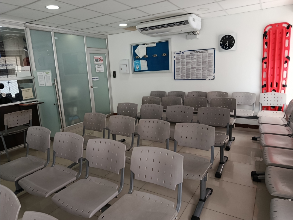 SE VENDE O ARRIENDA LOCAL COMERCIAL CERCA A LA BAHÍA, SANTA MARTA - 2