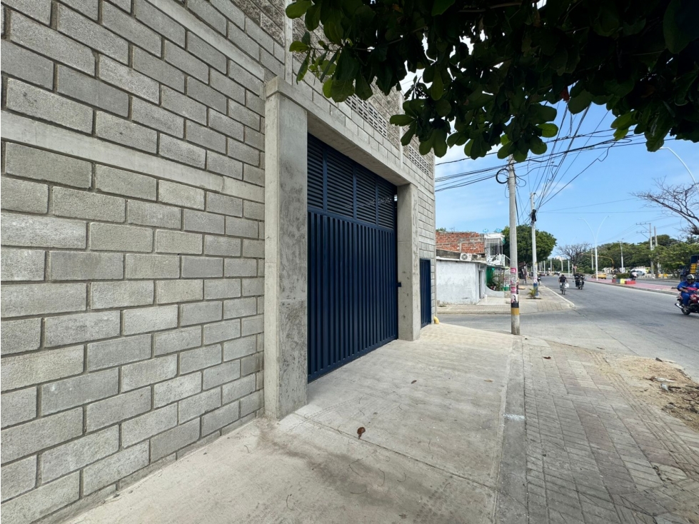 SE ARRIENDA BODEGA UBICADA EN LA CALLE 30, SANTA MARTA - 3