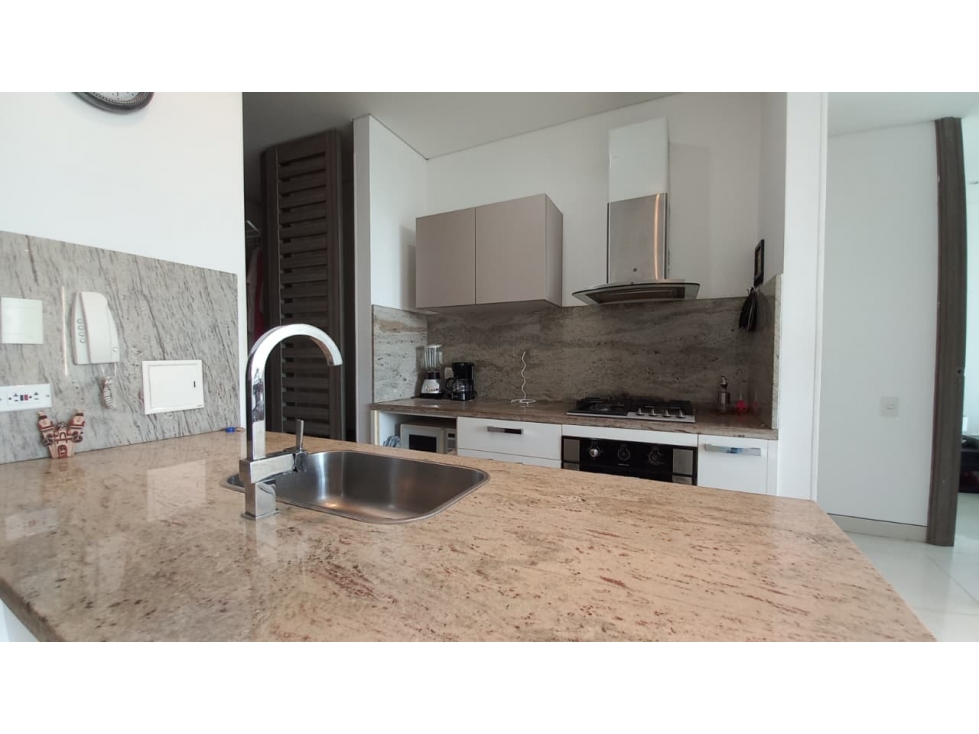 SE VENDE APARTAMENTO DE DOS ALCOBAS CON VISTA LATERAL AL MAR — foto 4