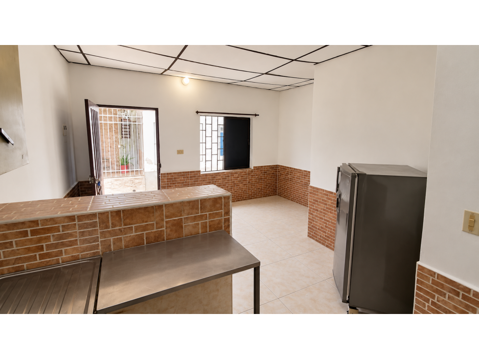 SE VENDE CASA ADAPTADA A CUATRO APARTAMENTOS — foto 5
