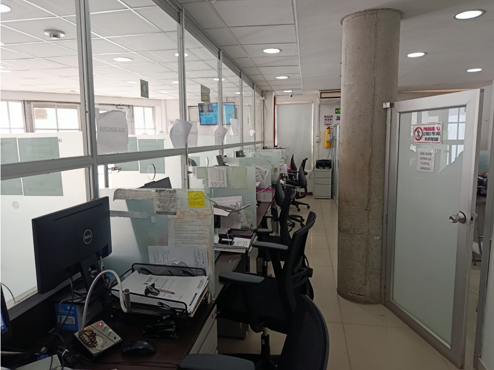 SE VENDE O ARRIENDA LOCAL COMERCIAL CERCA A LA BAHÍA, SANTA MARTA - 3