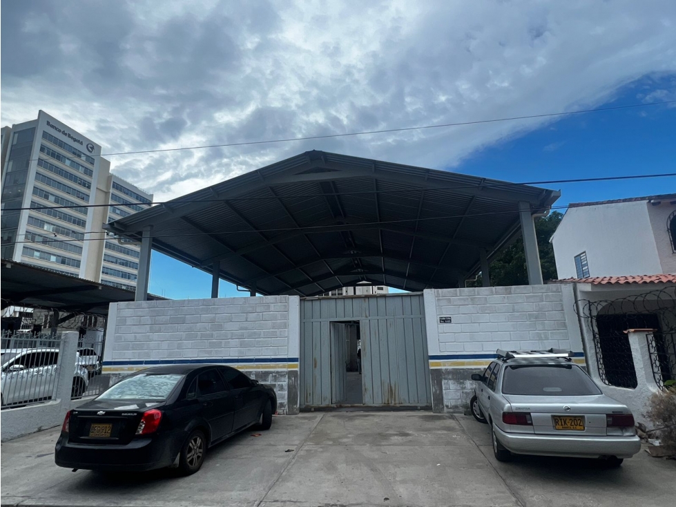 SE ARRIENDA LOCAL COMERCIAL PARA SECTOR AUTOMOTRIZ EN EL BARRIO PRADO - 1