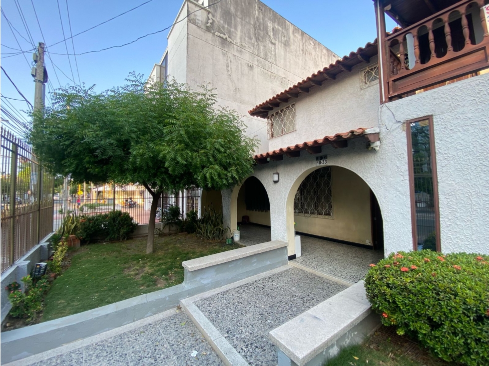 CASA EN VENTA O ARRIENDO PARA USO COMERCIAL EN EL CUNDÍ, SANTA MARTA