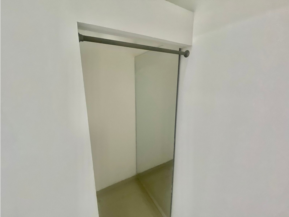 SE VENDE O ARRIENDA LOCAL COMERCIAL EN EL CENTRO COMERCIAL ARRECIFE — foto 6