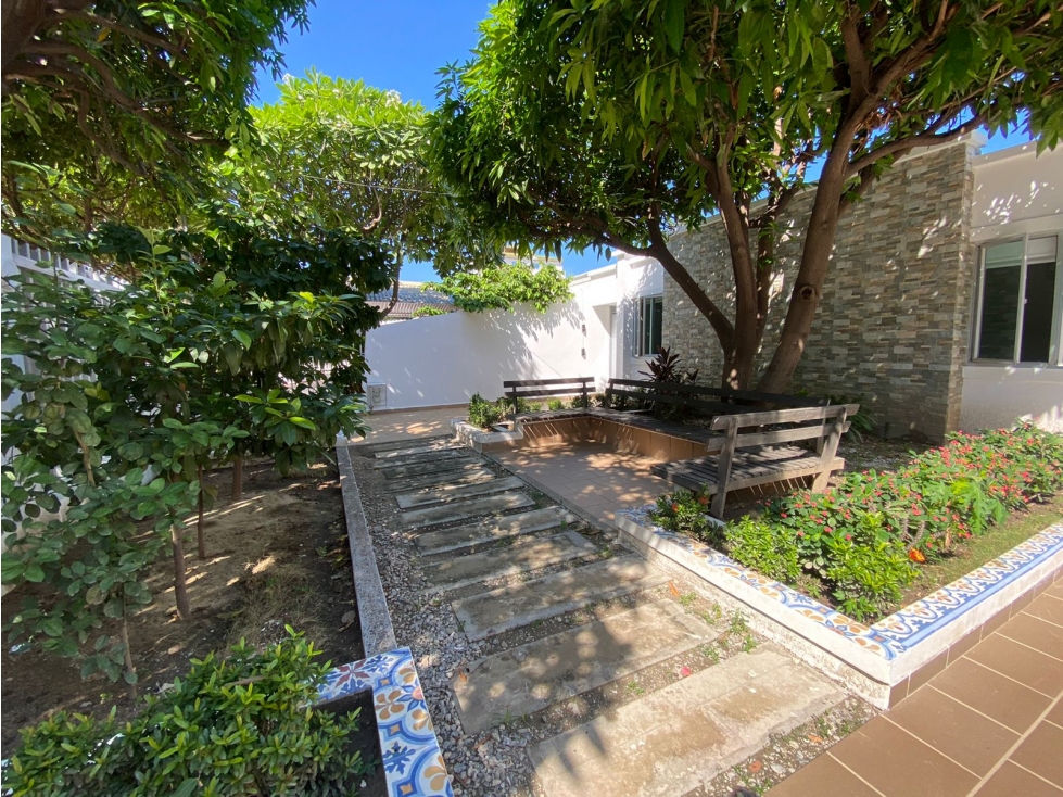 SE VENDE CASA DE 5 HABITACIONES EN SECTOR JARDIN, SANTA MARTA — foto 2