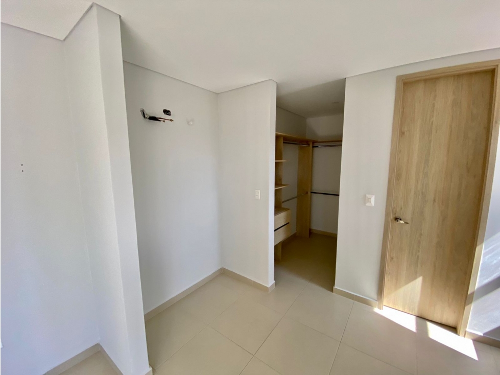 SE ARRIENDA APARTAESTUDIO CERCA A LA AVENIDA DEL LIBERTADOR — foto 6