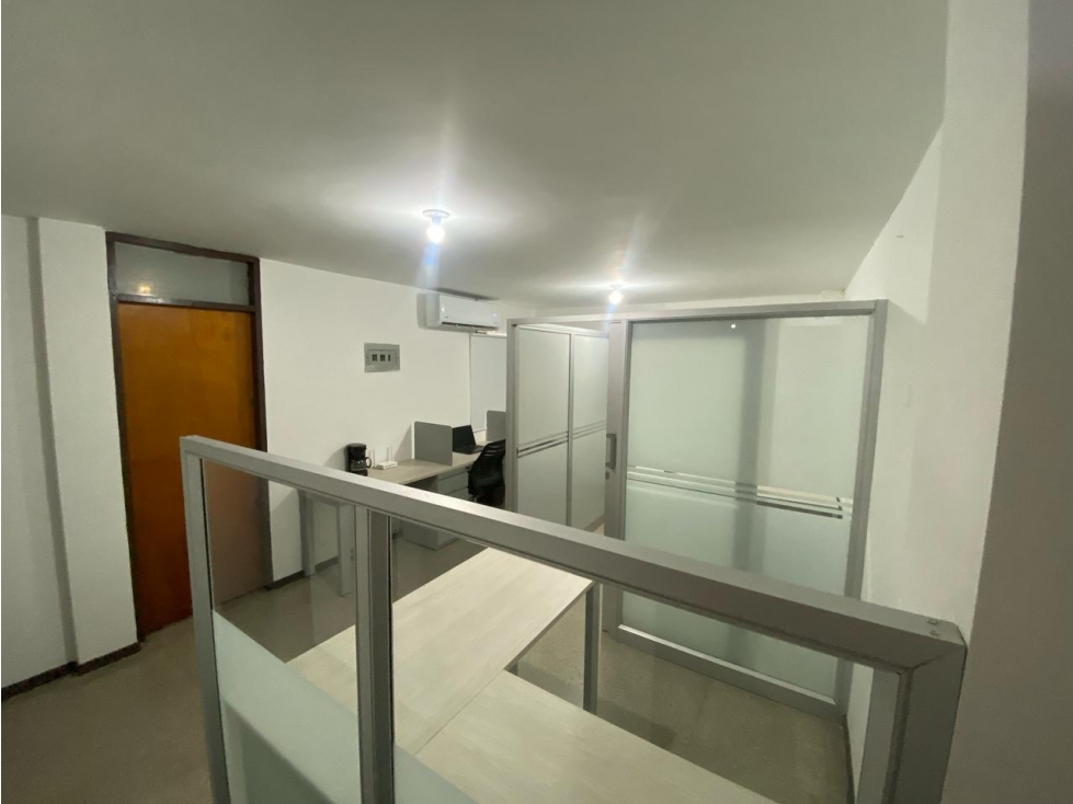 SE ARRIENDA OFICINA EN EL CENTRO HISTÓRICO, SANTA MARTA - 2