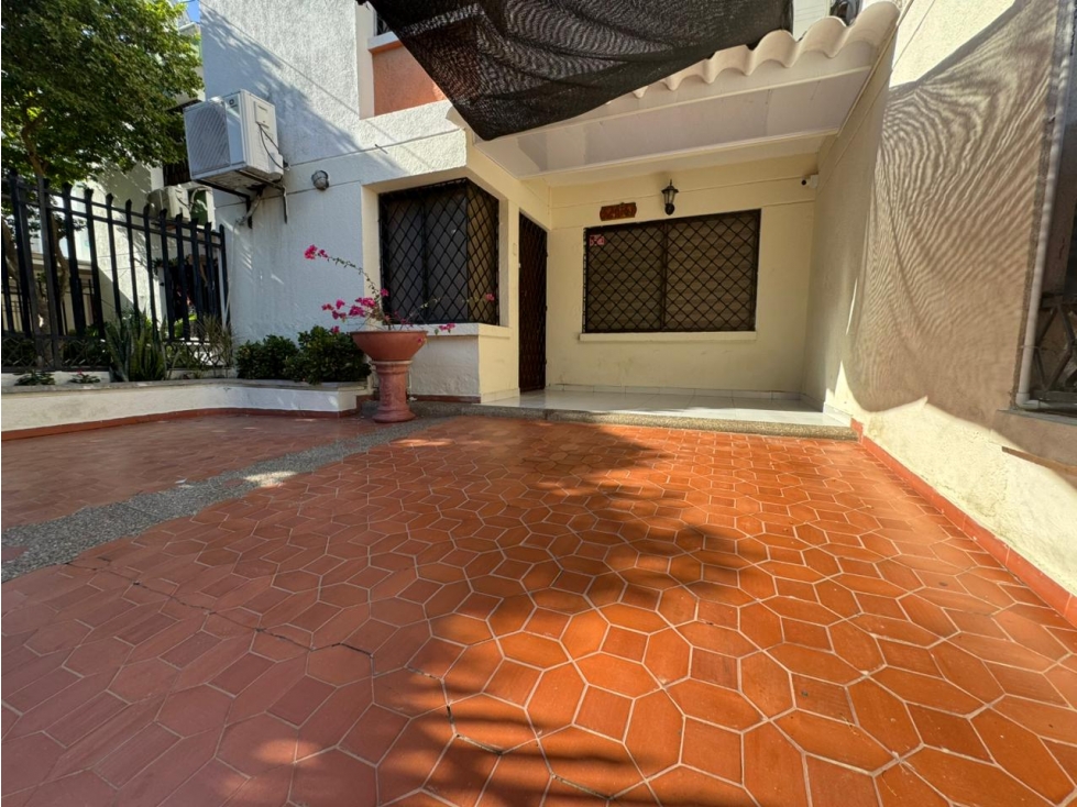 SE VENDE CASA FAMILIAR EN SECTOR VILLA SARA, SANTA MARTA — foto 2
