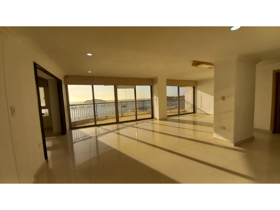 SE ARRIENDA APARTAMENTO DE 3 ALCOBAS EN PRIMERA LINEA DE MAR — foto 4