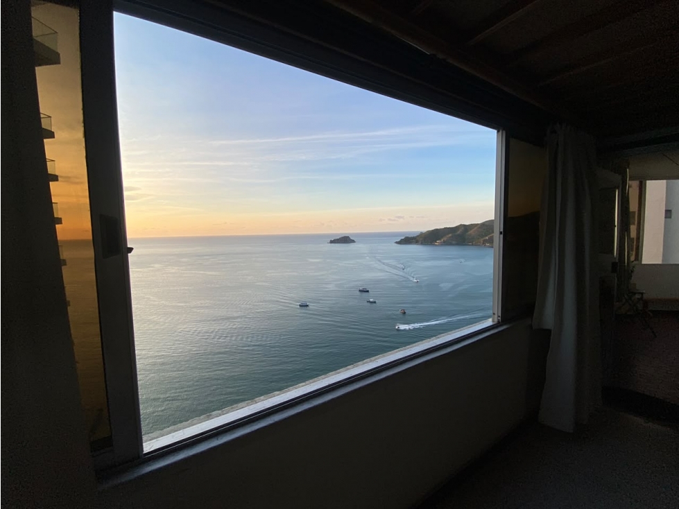 SE VENDE APARTAMENTO CON VISTA AL MAR, SECTOR EL RODADERO